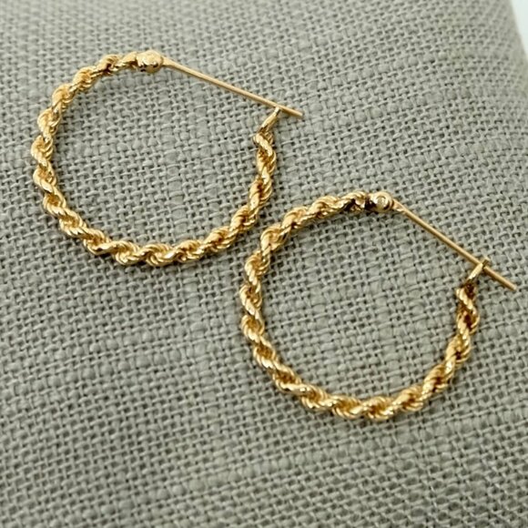 SOLID 14K YELLOW GOLD TWISTED ROPE HOOP EARRINGS~ 2.89 GRAMS - Picture 1 of 7